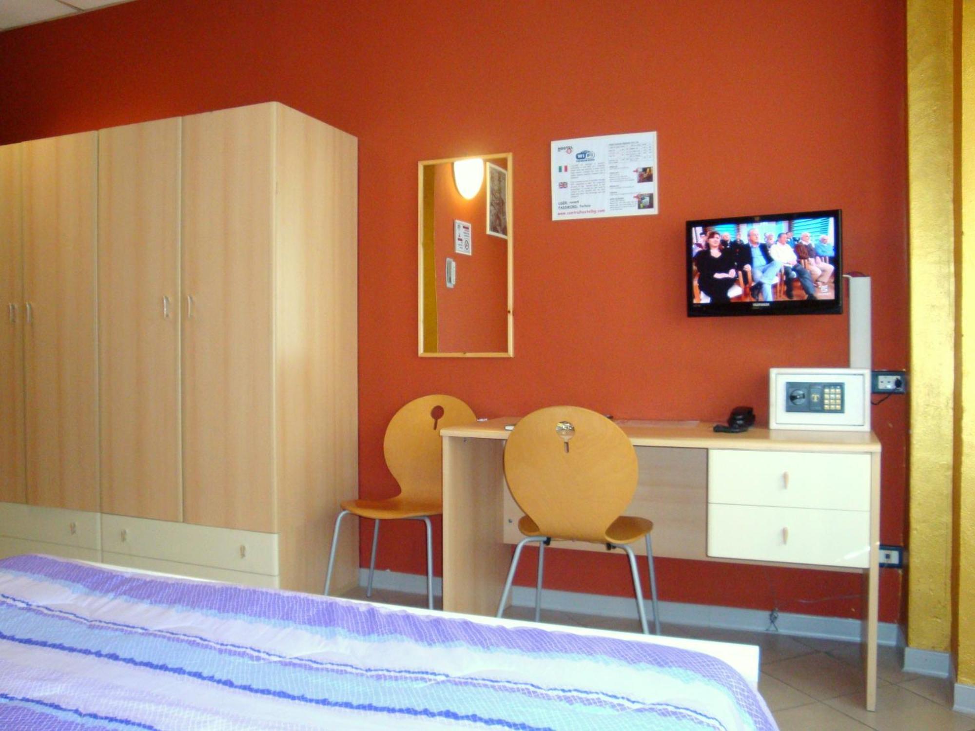 Central Hostel Bg بيرغامو المظهر الخارجي الصورة