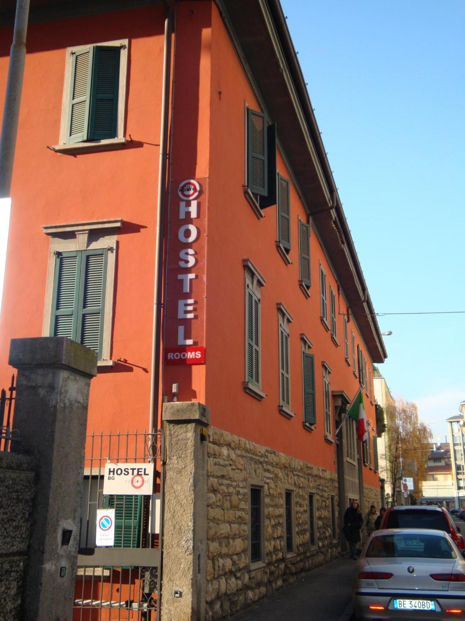 Central Hostel Bg بيرغامو المظهر الخارجي الصورة