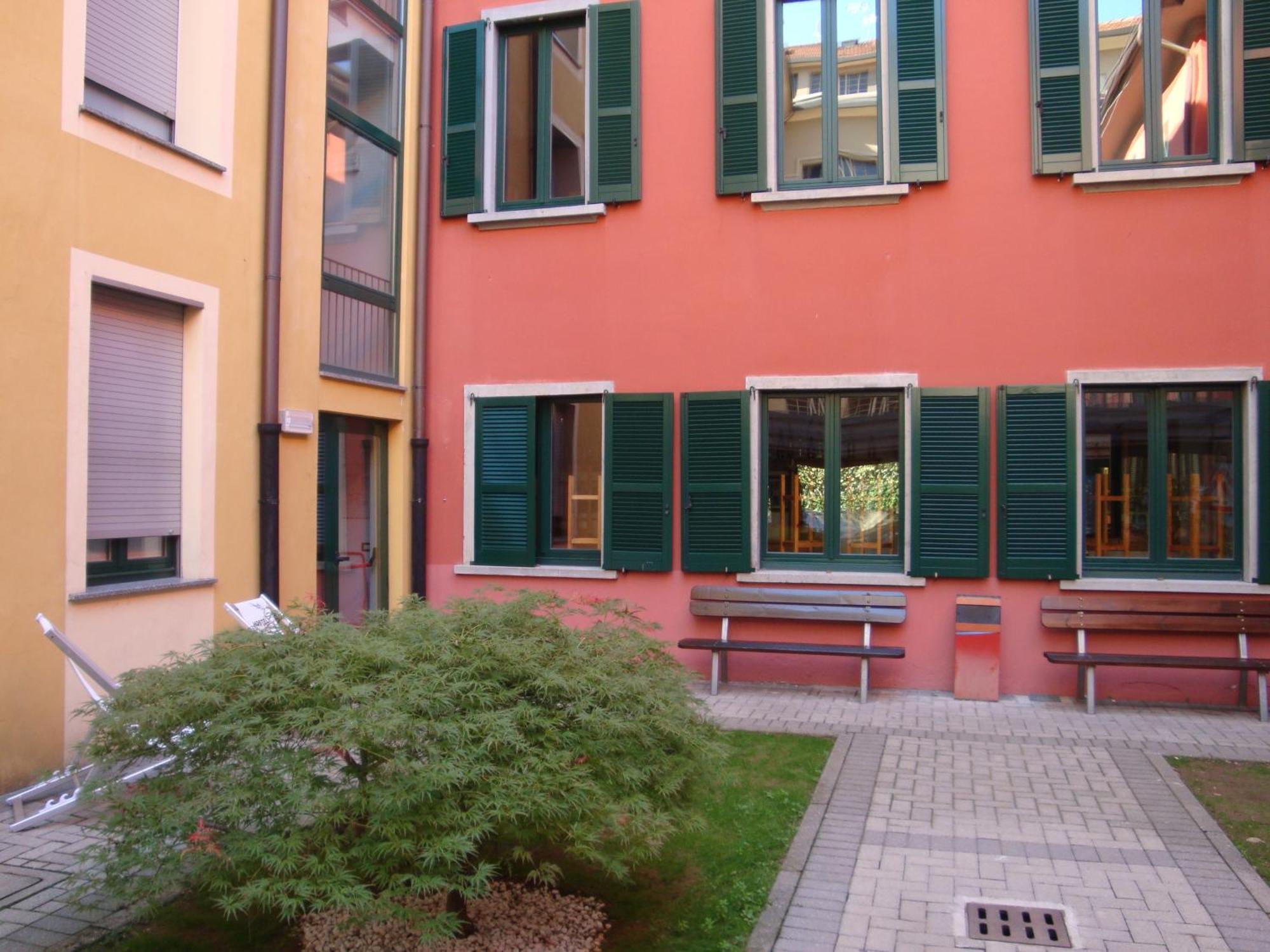 Central Hostel Bg بيرغامو المظهر الخارجي الصورة