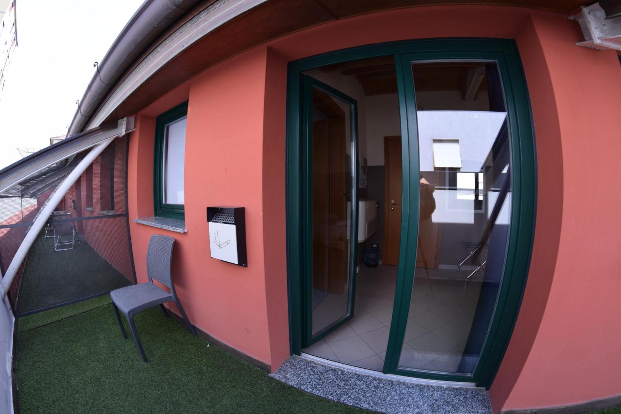 Central Hostel Bg بيرغامو المظهر الخارجي الصورة