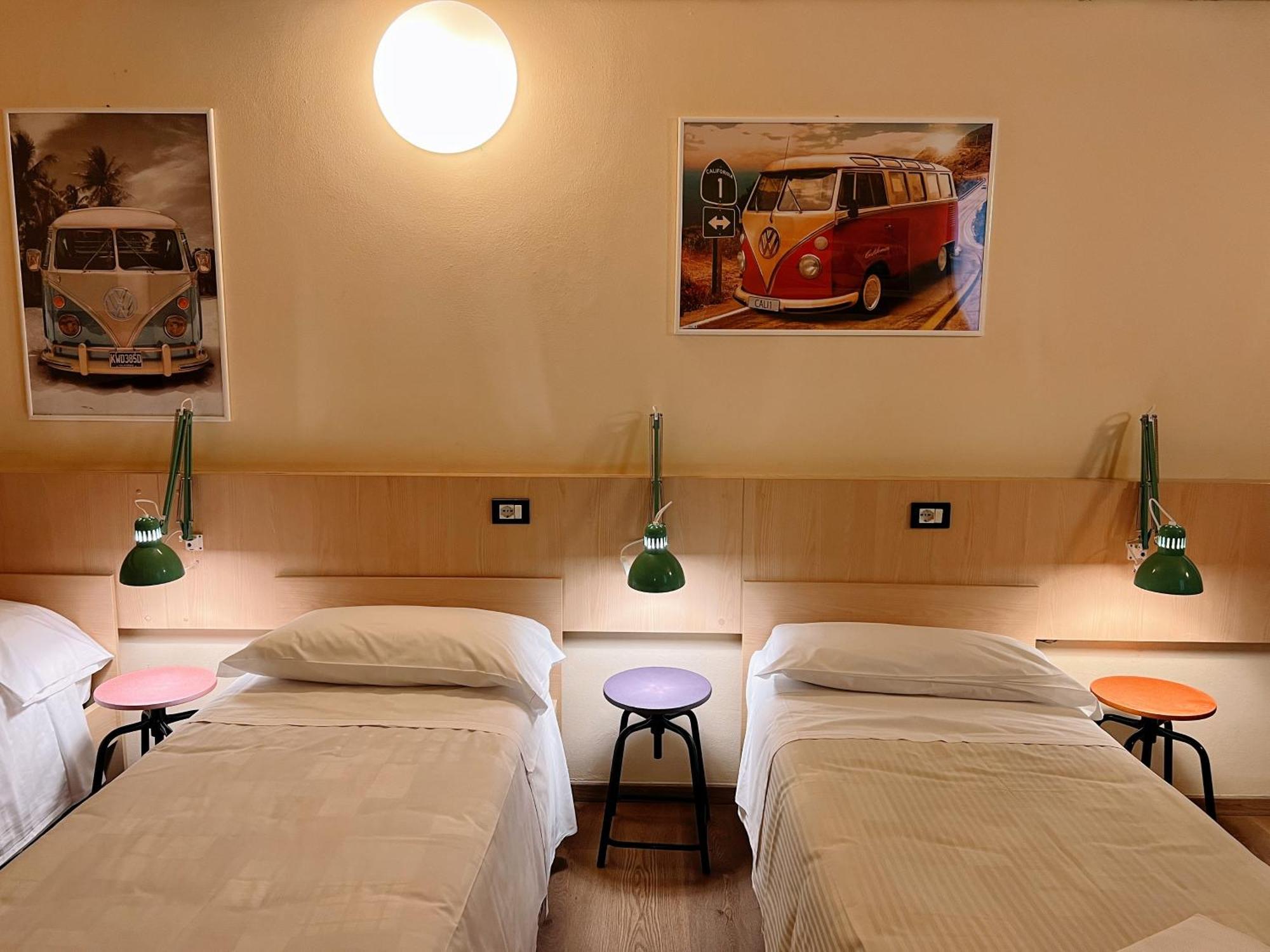 Central Hostel Bg بيرغامو المظهر الخارجي الصورة